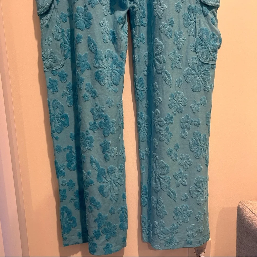 NWT Frankie’s Bikinis Chilli Terry Cargo Pant Blue Isle Size Medium